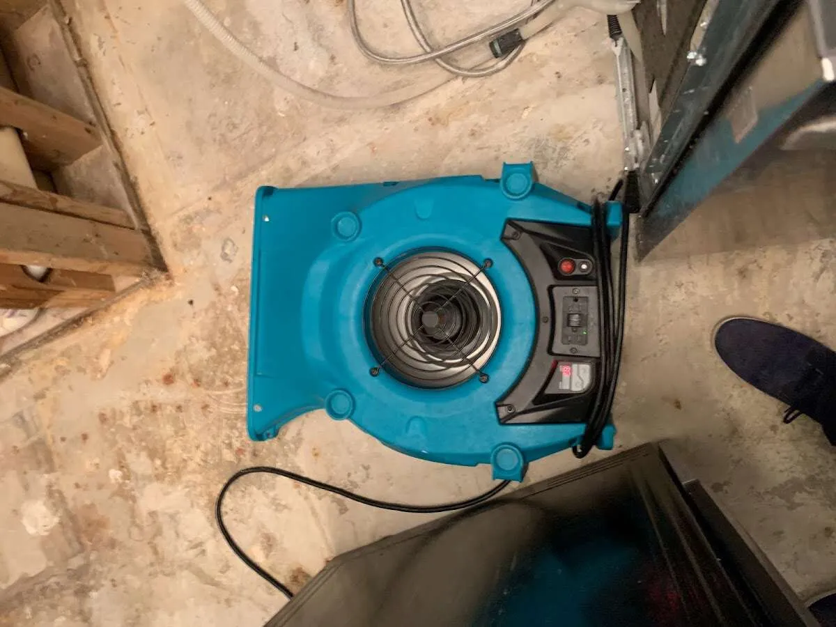 Air mover drying equipment for Mold Remediation & Removal in North Syracuse